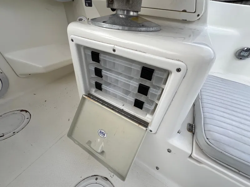 Slide: The Image of Sport-Craft 241 Walkaround 2001 - 28