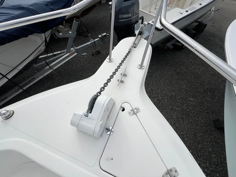 Slide: The Image of Sport-Craft 241 Walkaround 2001 - 5