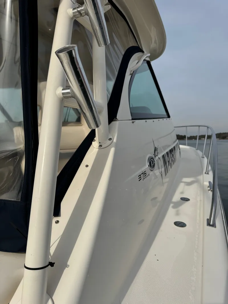 Slide: The Image of Pursuit OS 375 Offshore 2011 - 11