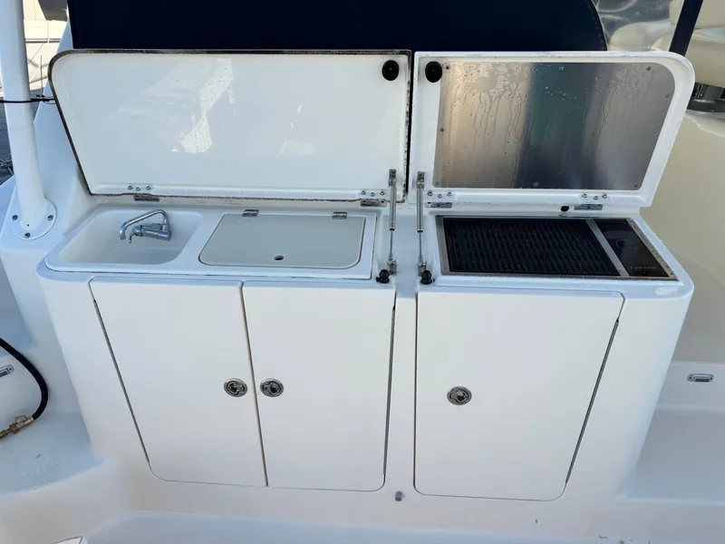 Slide: The Image of Pursuit OS 375 Offshore 2011 - 17