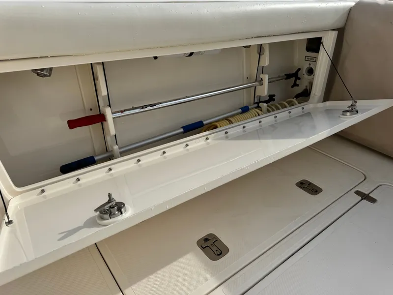 Slide: The Image of Pursuit OS 375 Offshore 2011 - 23