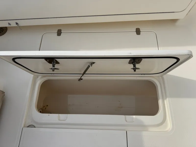 Slide: The Image of Pursuit OS 375 Offshore 2011 - 24