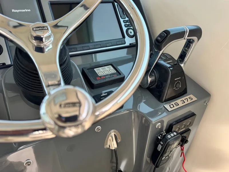 Slide: The Image of Pursuit OS 375 Offshore 2011 - 39