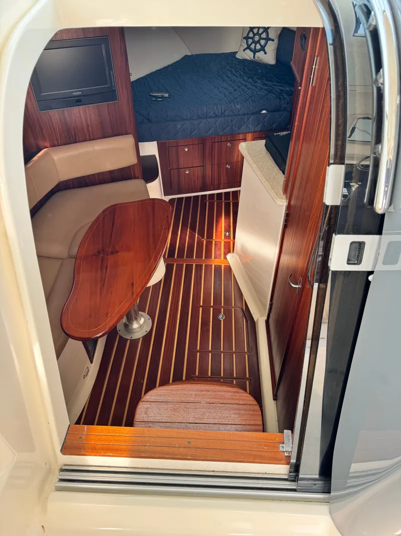 Slide: The Image of Pursuit OS 375 Offshore 2011 - 49