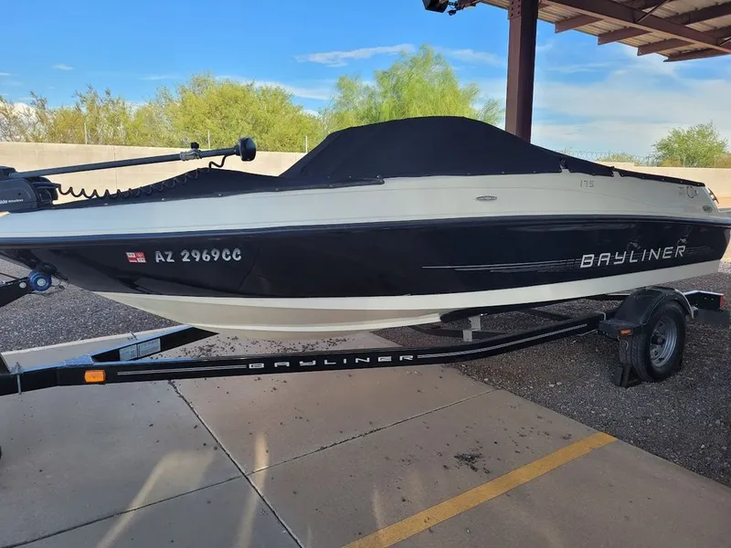 Slide: The Image of Bayliner 175 2013 - 1