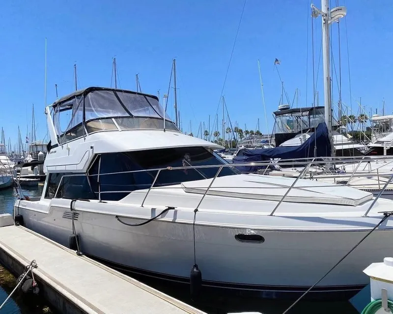 Slide: The Image of Carver Yachts 370 Voyager 1999 - 28