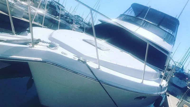 Slide: The Image of Carver Yachts 370 Voyager 1999 - 30