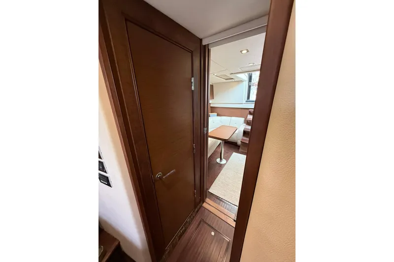 Slide: The Image of Interior view of 2014 Sea Ray 470 Sundancer yacht, featuring a cozy cabin space. - 71