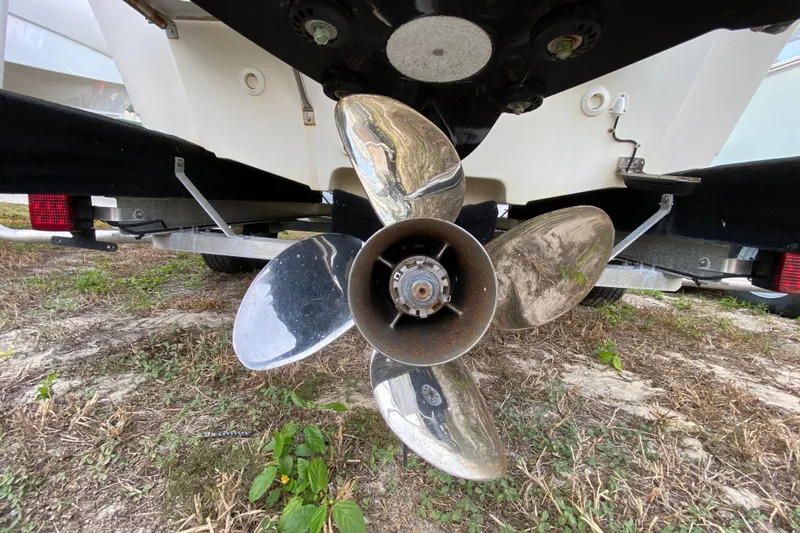 Slide: The Image of Propeller of a 2006 Mako 191 Inshore boat on a trailer. - 20