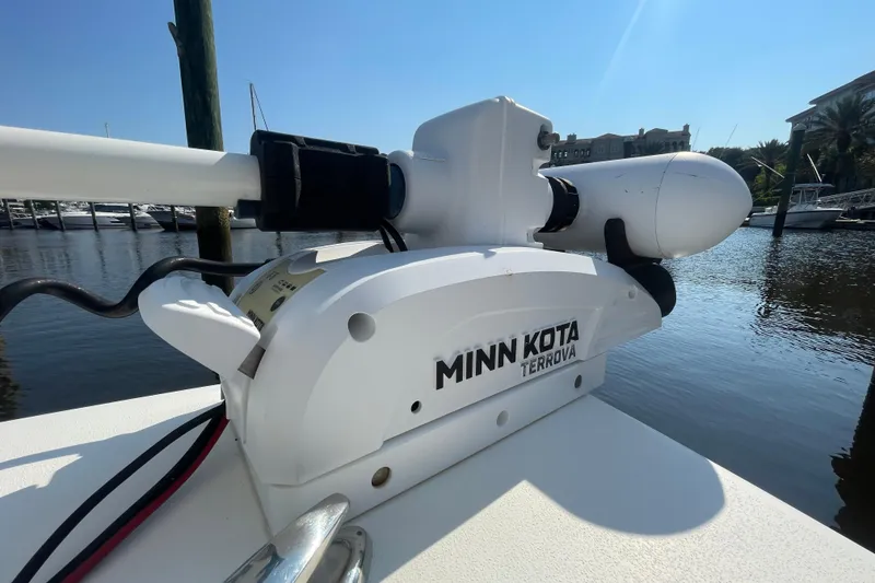 Slide: The Image of Minn Kota Terrova motor on 2021 Pathfinder 2600 TRS boat, docked in marina. - 20