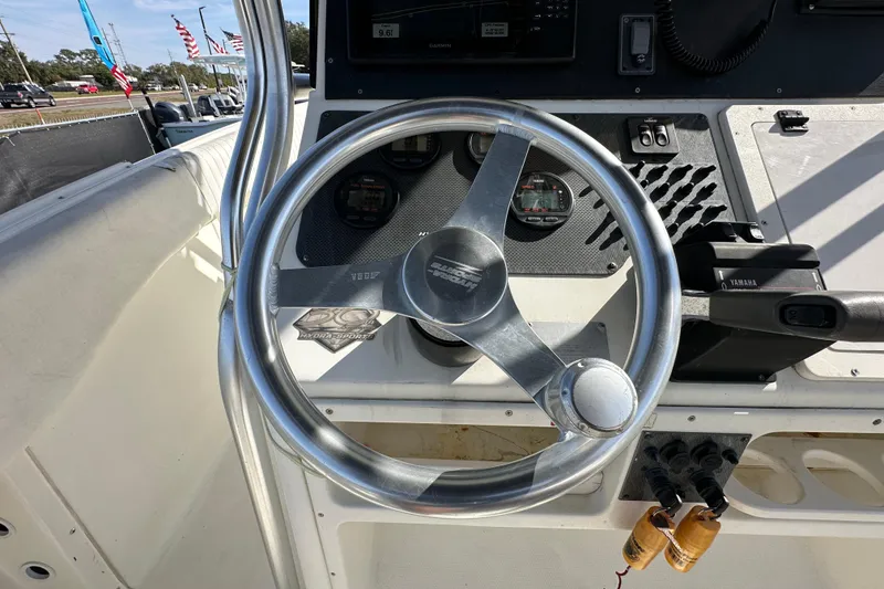 Slide: The Image of 2003 Hydra-Sports Vector 2600 CC boat console with storage compartment and sturdy framework. - 35