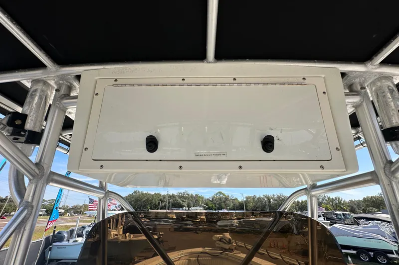 Slide: The Image of 2003 Hydra-Sports Vector 2600 CC boat interior wiring and equipment compartment. - 37