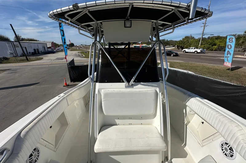 Slide: The Image of 2003 Hydra-Sports Vector 2600 CC boat interior with storage compartment open. - 66