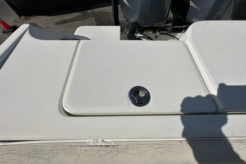 Slide: The Image of 2003 Hydra-Sports Vector 2600 CC with twin Yamaha 200 engines, rear deck view. - 79