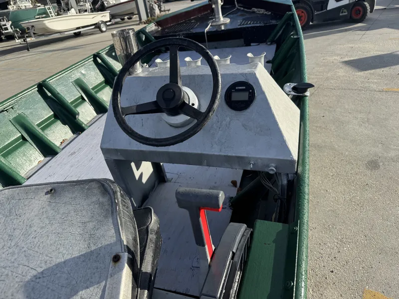 Slide: The Image of Custom Aluminum 17 SC 1998 - 11