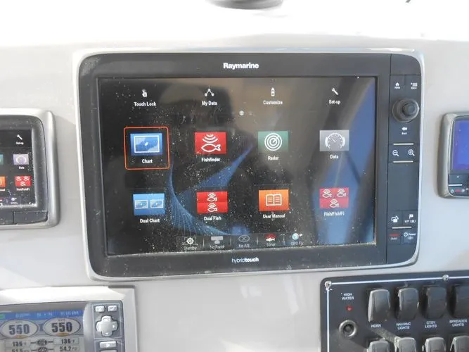 Slide: The Image of 2013 Boston Whaler Conquest 315 - Image 11 - 11