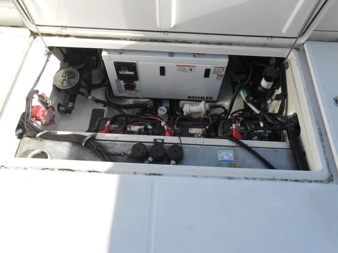 Slide: The Image of 2013 Boston Whaler Conquest 315 - Image 14 - 14