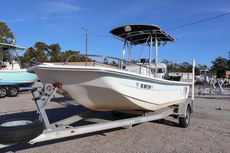 The Image of Sundance B20CCR 2012 - 1