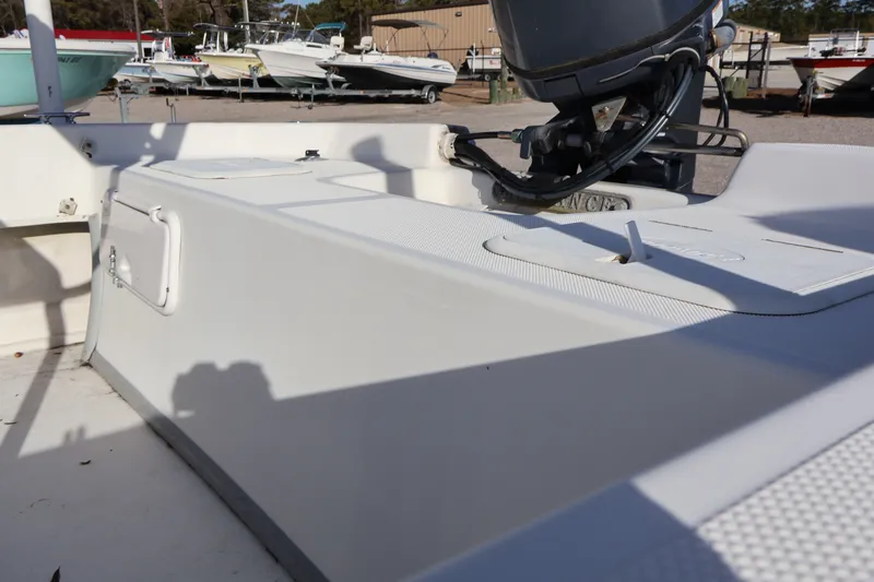 Slide: The Image of Sundance B20CCR 2012 - 13