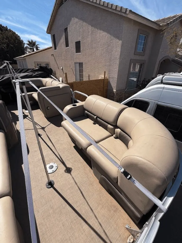 Slide: The Image of Tracker SportFish 22 DLX 2022 - 13