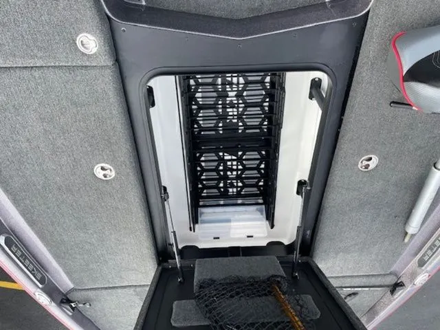 Slide: The Image of Skeeter FXR20 Limited 2025 - 7