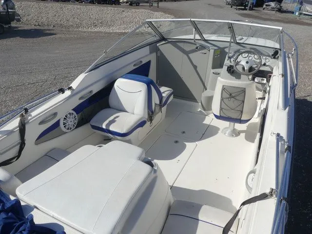 Slide: The Image of Bayliner Discovery 192 2008 - 11