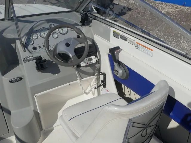 Slide: The Image of Bayliner Discovery 192 2008 - 13