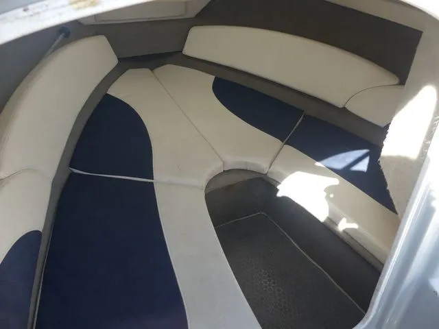 Slide: The Image of Bayliner Discovery 192 2008 - 16