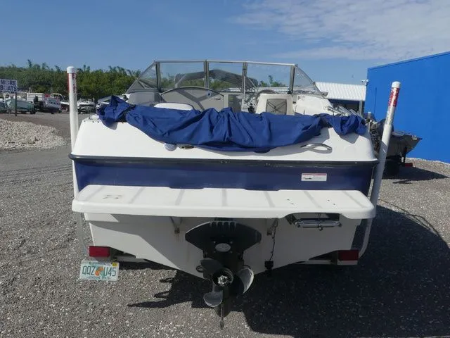 Slide: The Image of Bayliner Discovery 192 2008 - 5