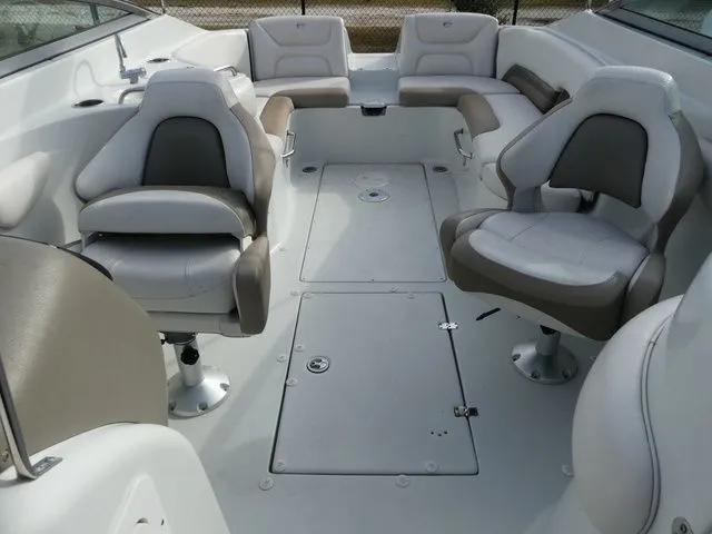 Slide: The Image of Crownline Boats 275 SS 2016 - 9