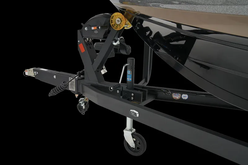 Slide: The Image of Ranger 622FS Pro 2026 - 9