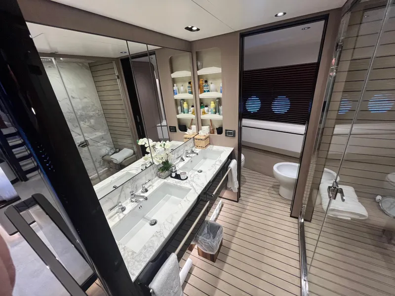 Slide: The Image of Azimut Grande 27M 2019 - 50