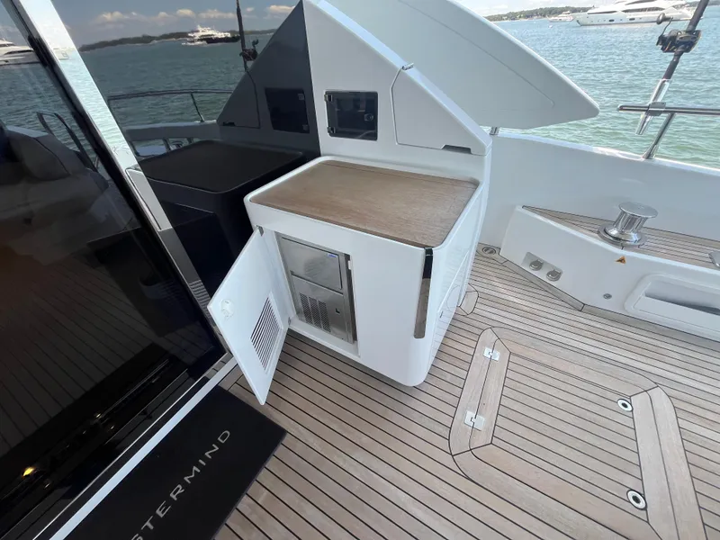 Slide: The Image of Azimut Grande 27M 2019 - 76