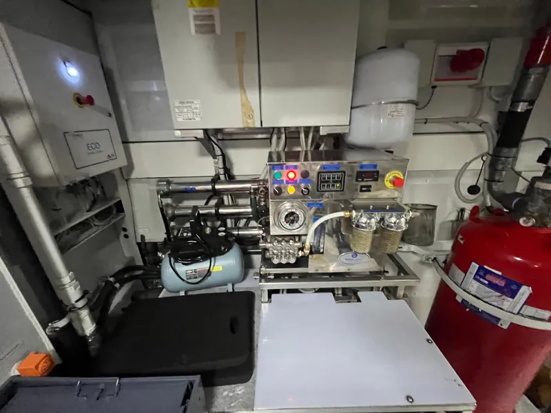 Slide: The Image of Azimut Grande 27M 2019 - 88