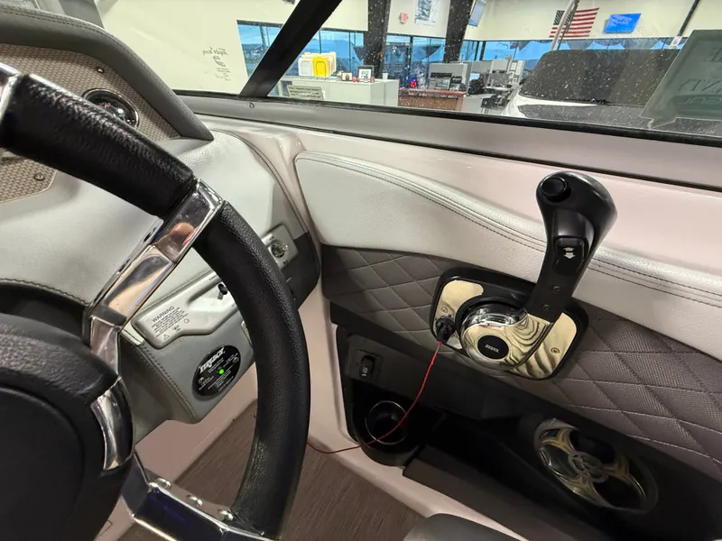 Slide: The Image of Regal 24 FasDeck 2014 - 23