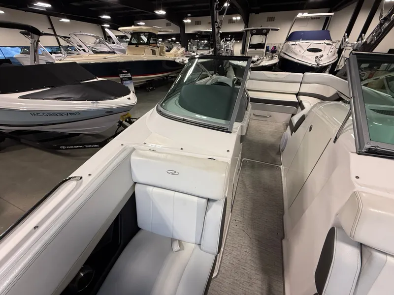 Slide: The Image of Regal 24 FasDeck 2014 - 30