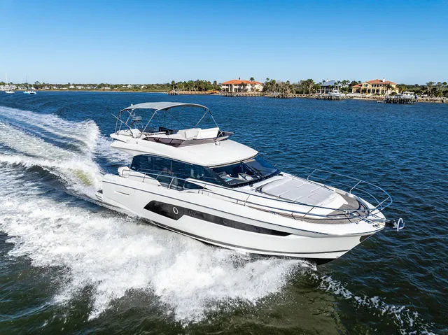 Slide: The Image of Prestige 460 2019 - 116