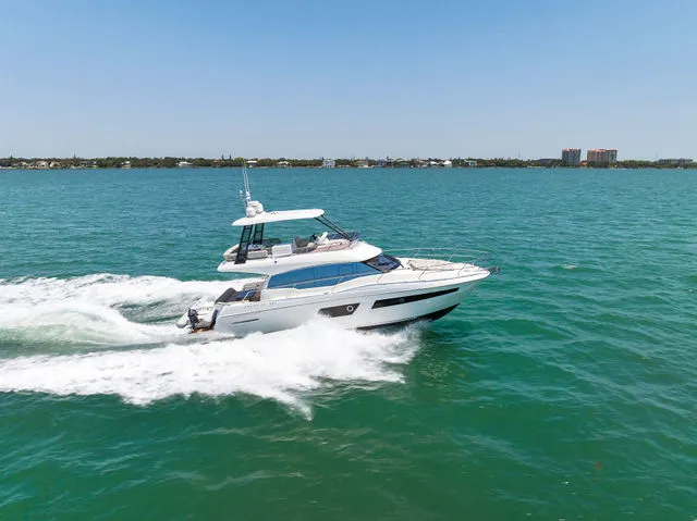 Slide: The Image of Prestige 460 2019 - 121