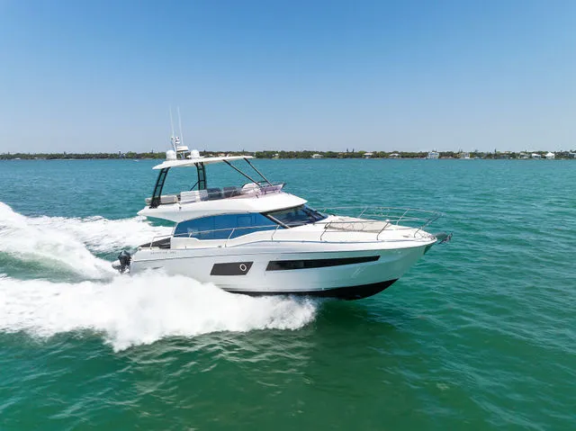 Slide: The Image of Prestige 460 2019 - 122
