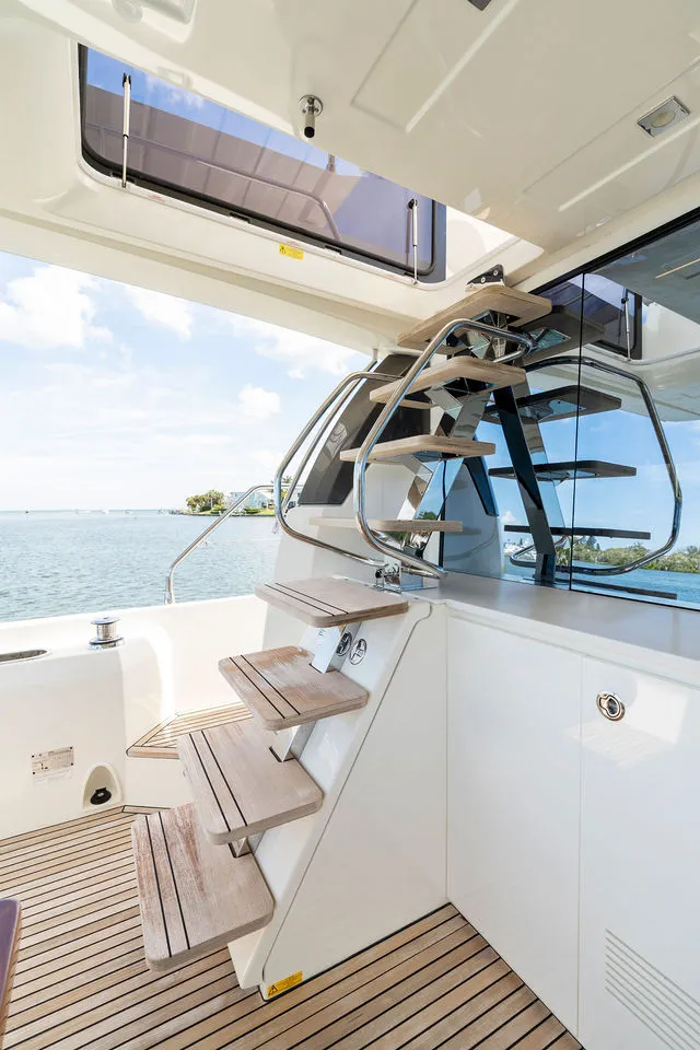 Slide: The Image of Prestige 460 2019 - 180