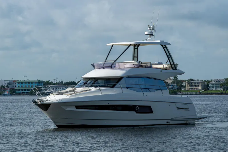 Slide: The Image of Prestige 460 2019 - 60