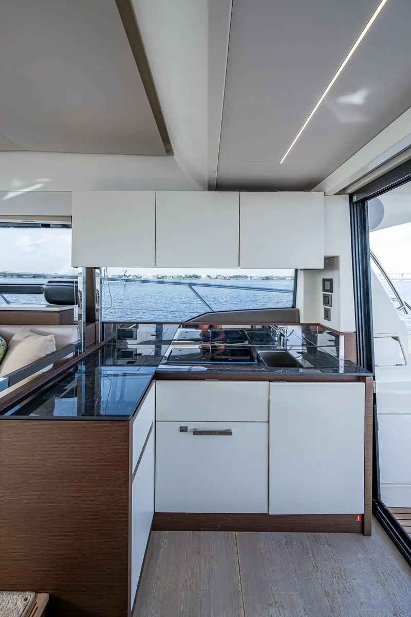 Slide: The Image of Prestige 460 2019 - 87