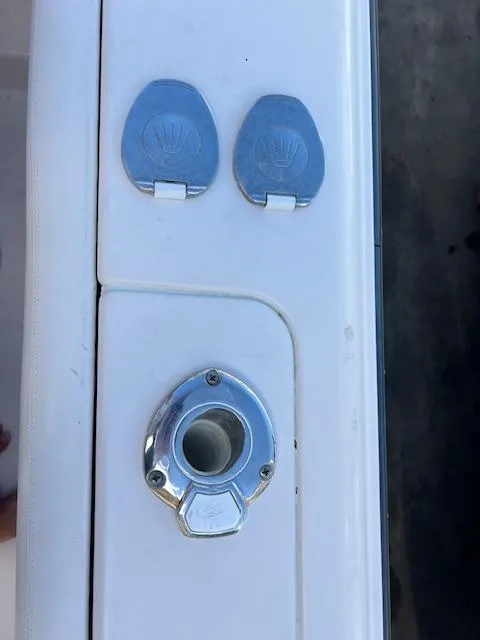 Slide: The Image of 2013 Grady-White Freedom 335 boat deck fittings and fixtures. - 44