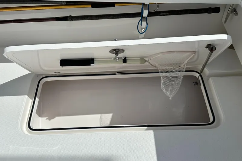 Slide: The Image of Island Runner 35 2006 - 61