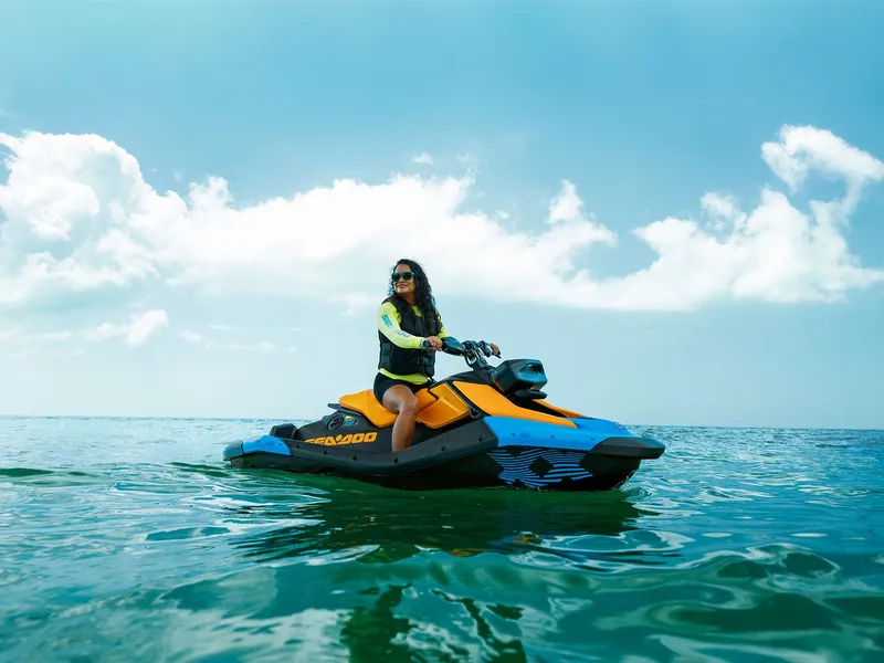 Slide: The Image of Sea-Doo Spark Trixx for 1 iBR and Audio in option 2026 - 15