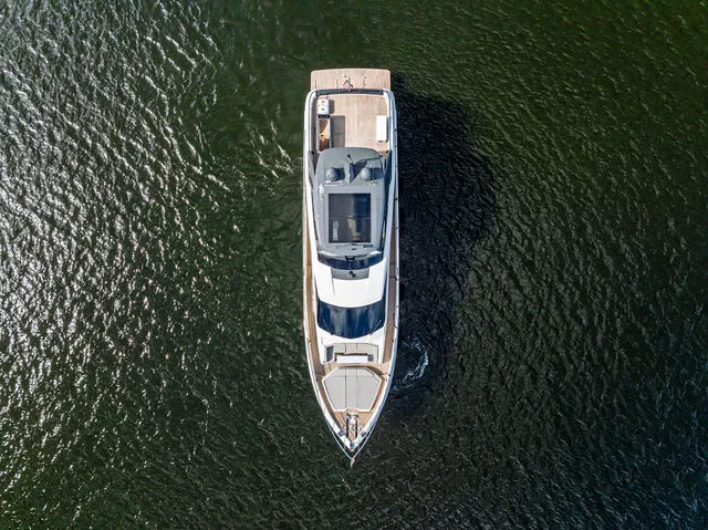 Slide: The Image of Ferretti 780 2019 - 90