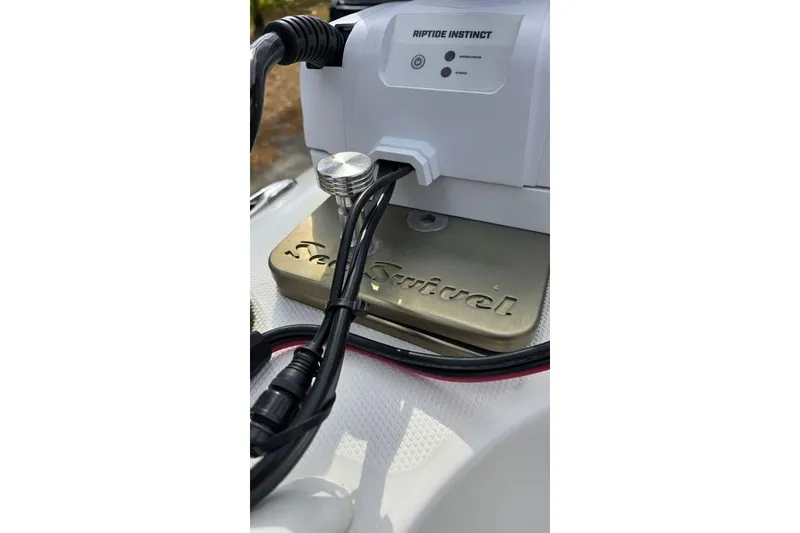 Slide: The Image of Close-up of Riptide Instinct device on 2014 Everglades 295 Pilot boat. - 21