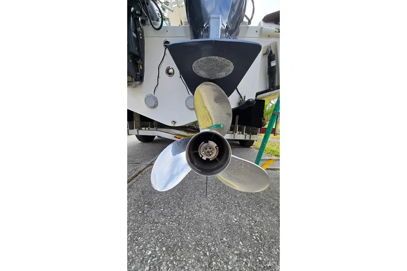 Slide: The Image of Propeller of a 2014 Everglades 295 Pilot boat on a trailer. - 7