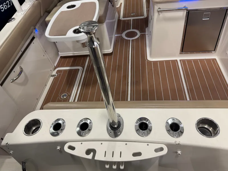 Slide: The Image of Sailfish 275 DC 2019 - 17