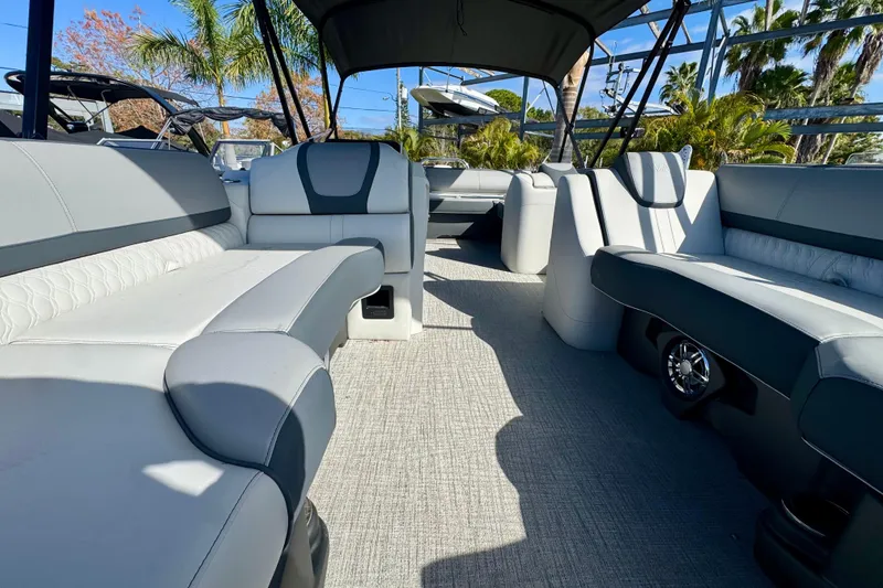 Slide: The Image of 2026 Avalon Catalina Platinum Versatile Rear Bench interior with luxurious seating and modern design. - 25